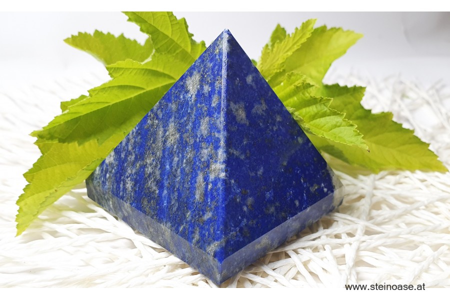 Lapis Lazuli Pyramide 50mm